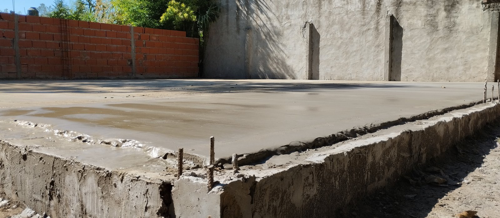 construcción tradicional contrapiso concreto cemento carpeta